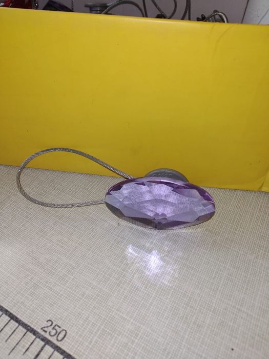 Магниты для штор.