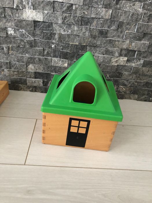 Детски книжки и играчки