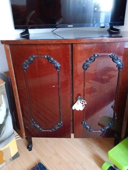 Donez mobila si canapea extensibila