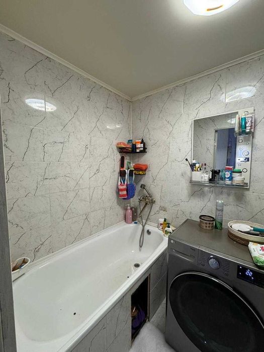 S Продам 3-х ком на 4 мкр