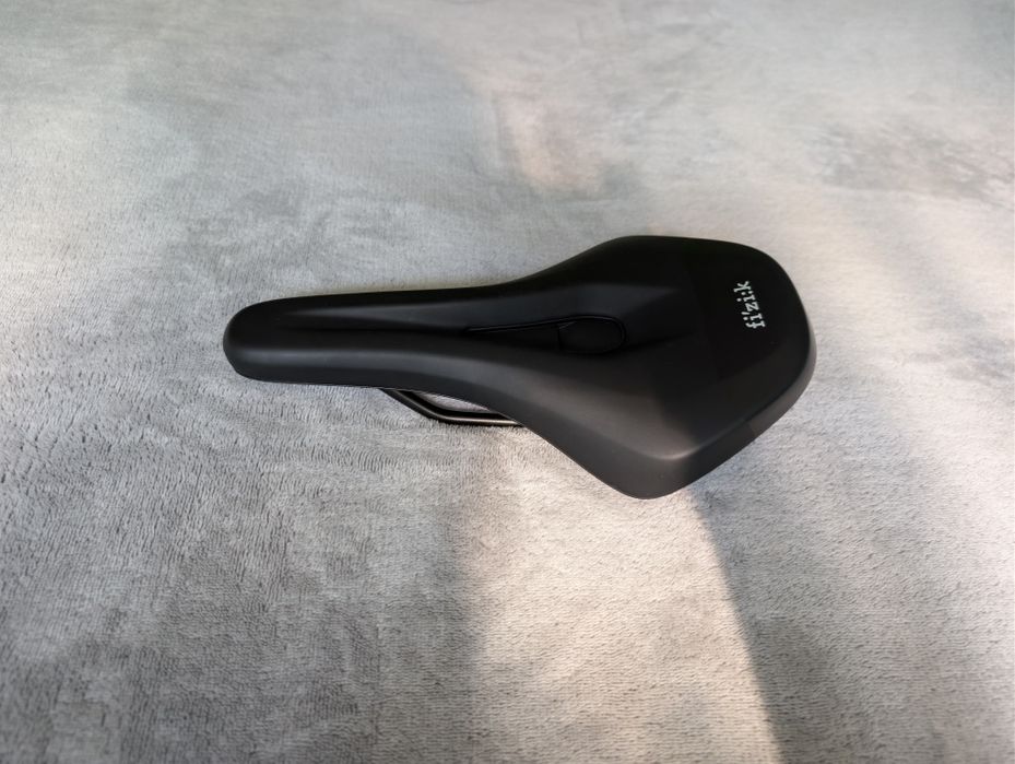 МТБ седалка Fizik Aidon 208x145mm manganese rail
