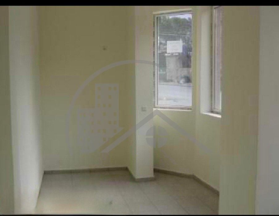 »Магазин във Варна»Широк център