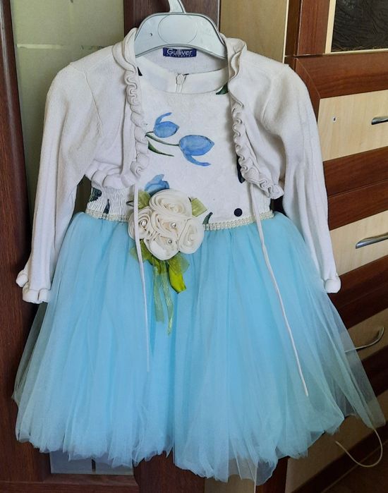 Детское     платье  в отличном состоянии