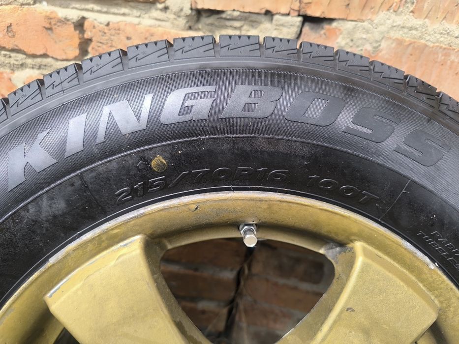 Продам резину Goform W705 215/70 R16