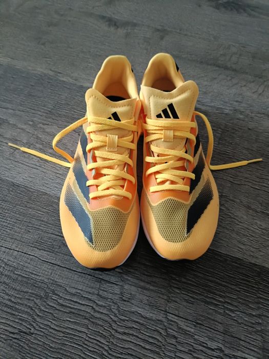 Adidasi cuie alergare