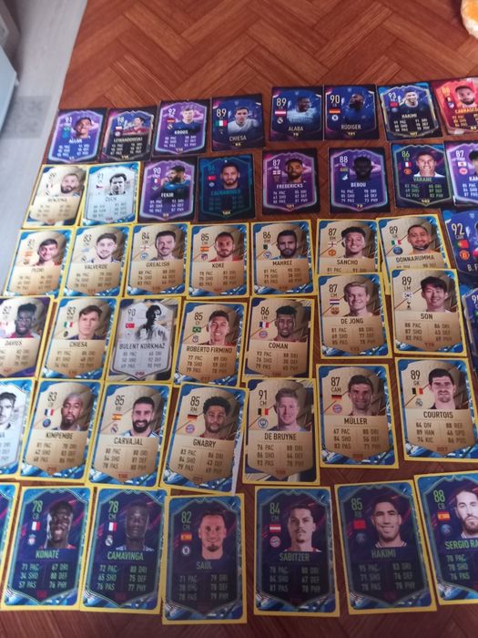 Картички на футболистите