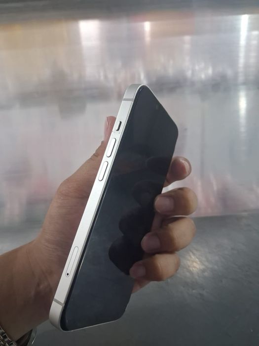 Срочно продам Iphone 14 128гб