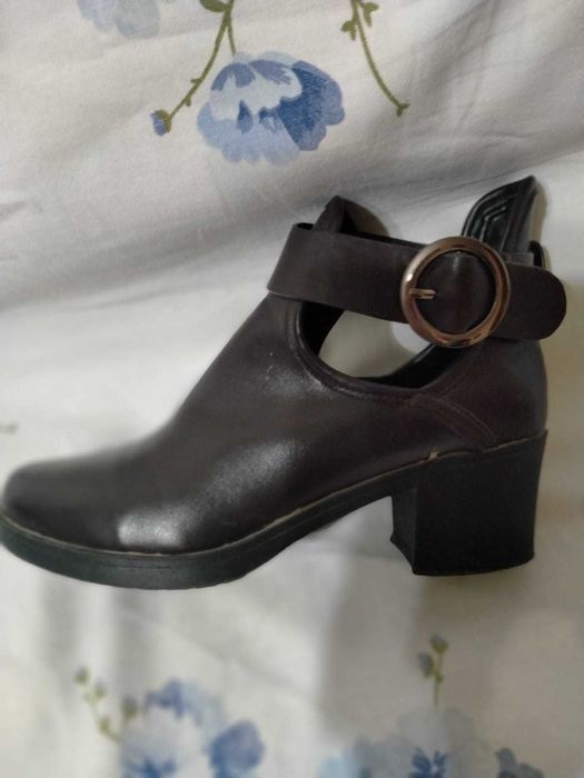 Продам ботиночки модные