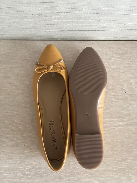 Нови обувки от естествена кожа.Номер -39