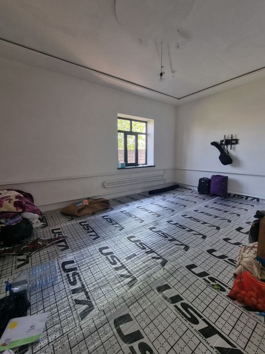 Srochna Surumda hovli sotiladi