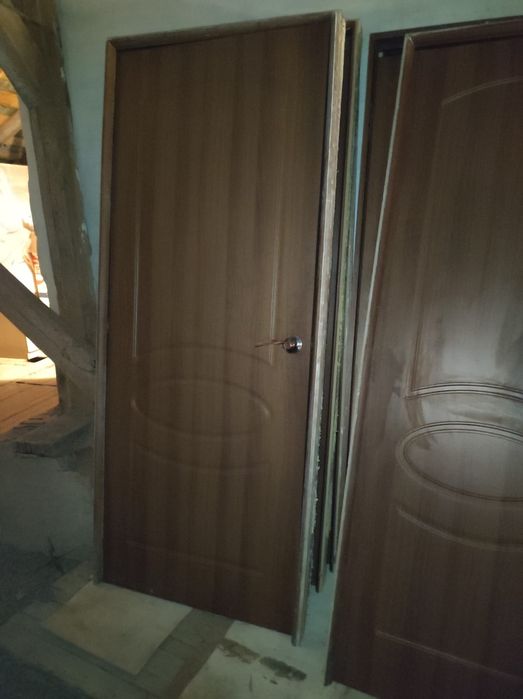 Продам двери межкомнатные