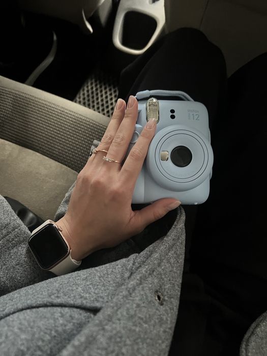 Продаю Instax mini 12 голубой