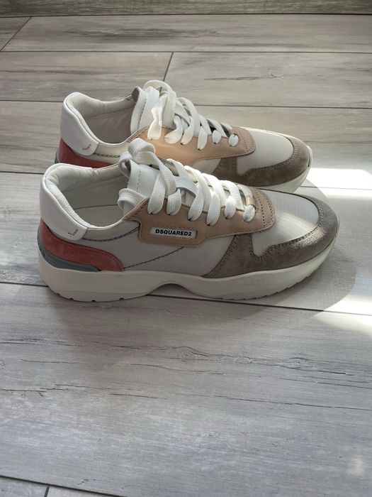 Sneakers Disquared2
