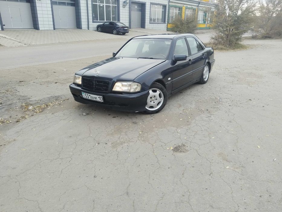 Мерседес Бенц с200