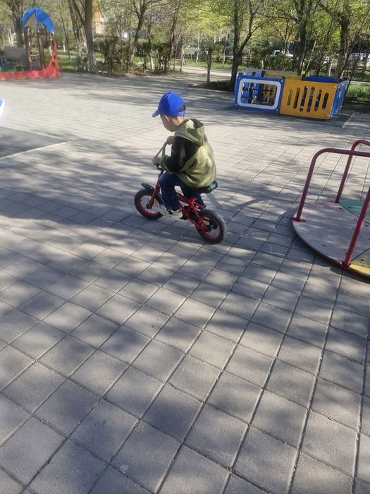 Детский велосипед