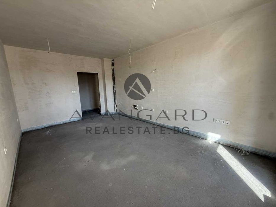 оф.25624 Тристаен луксозна сграда Гребна база