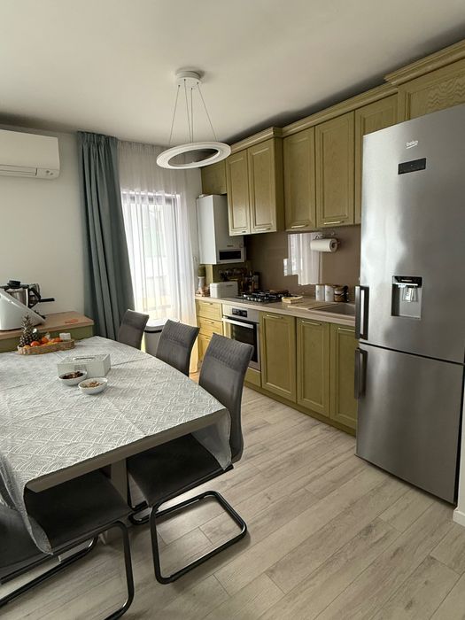 Apartament doua camere etaj 2 din 2 cartier Buna ziua