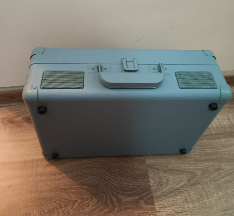 Грамофон(чисто нов)