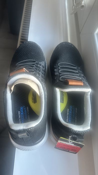NOI NOUTI! Adidasi skechers barbati marimea 40