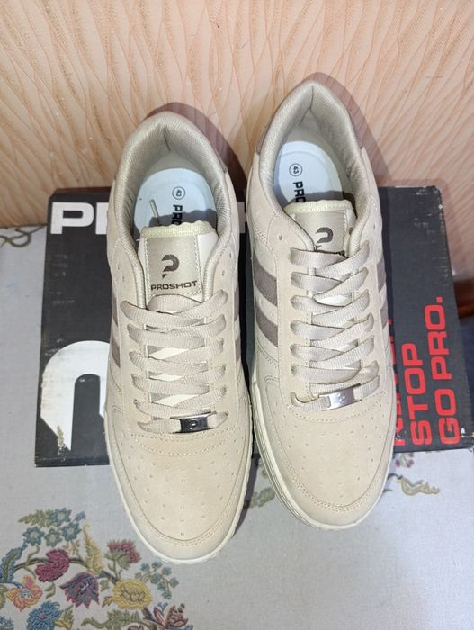 Турецкие кроссовки размер 43