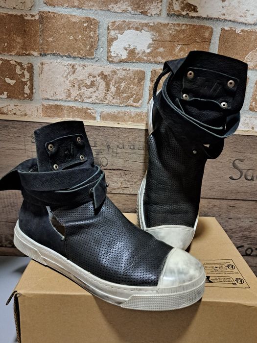 Дамски български  обувки от естесвена кожа - Пещера