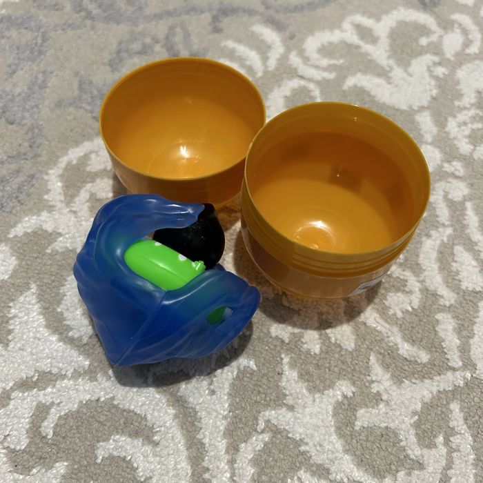Вращающаяся игрушка Пингвин, Kinder Maxi