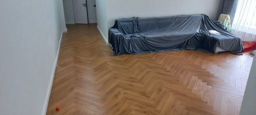 Выравнивание стен и полов.