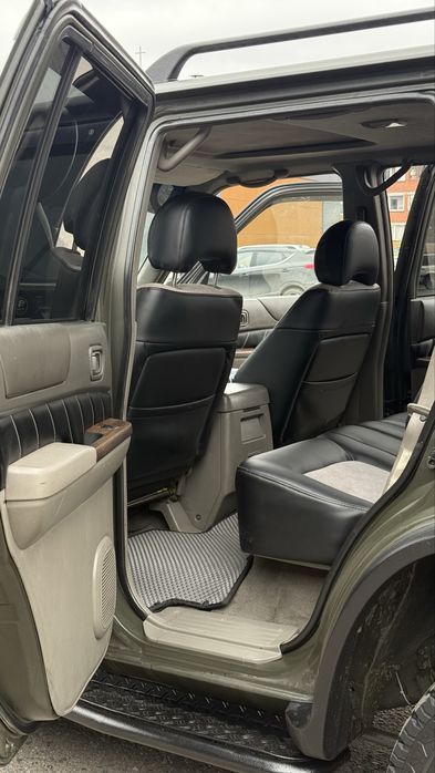 Nissan patrol y61 1998