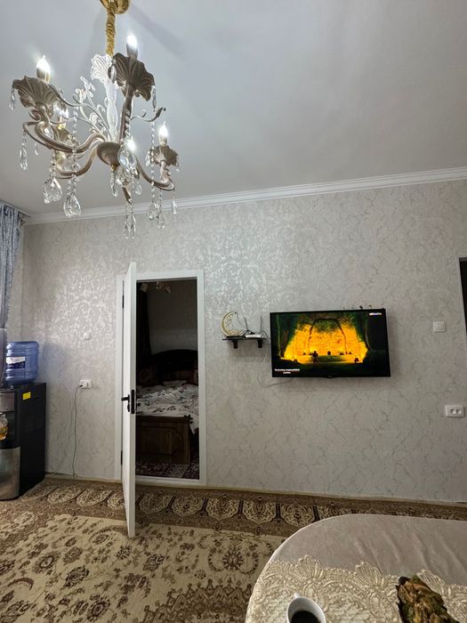 Yunusobod-11.  1hona 2hona qilingan Megaplanet Metro 240 maktab