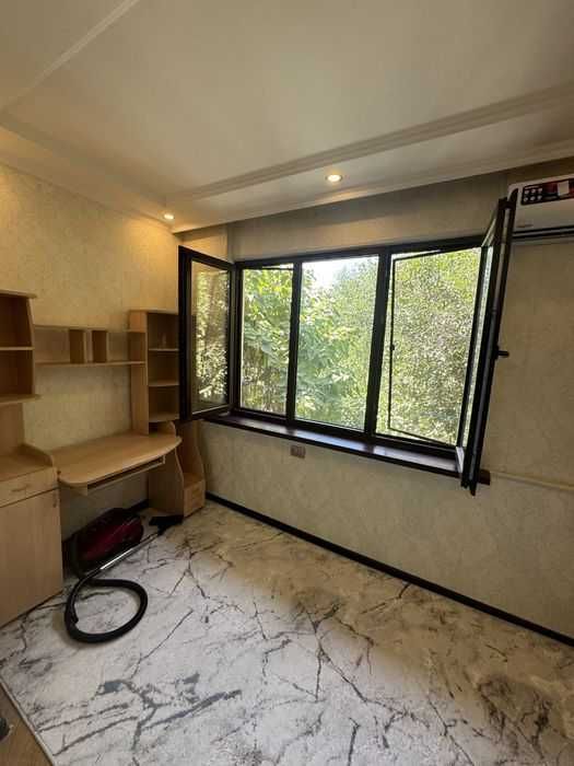 Цум • Чимкентская • 2-комн • 60м² • этаж 4/4