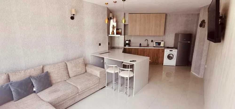 Дава се под наем Тристаен апартамент в Бургас, Сарафово - 85 кв.м за 255 € - Снимка #1