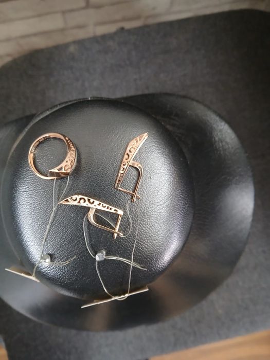 Продам Золото литой хороший