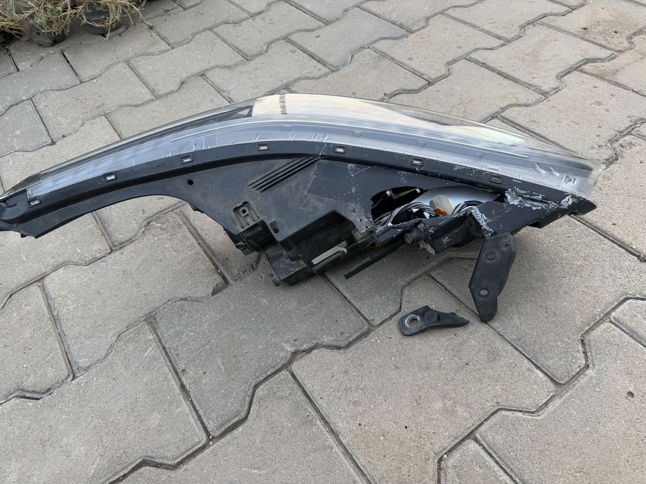 Фара левая Kia cerato