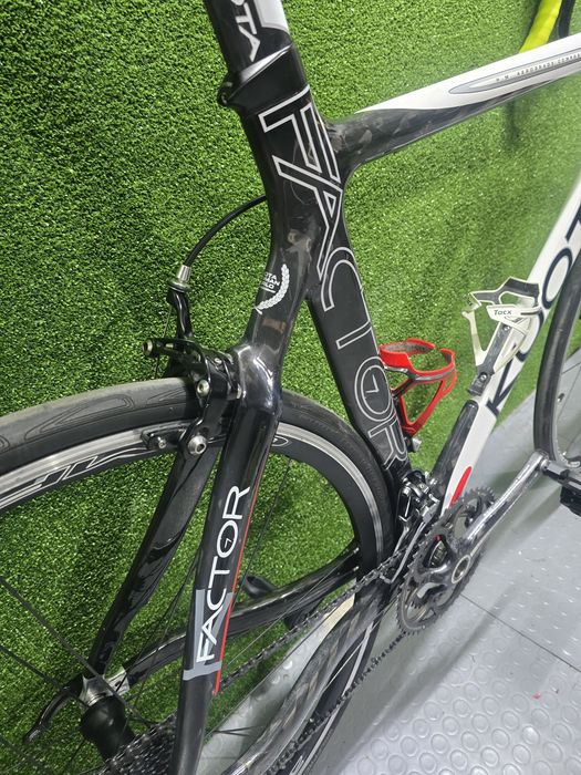 Карбонов шосеен, аеро велосипед  Kuota K-Factor