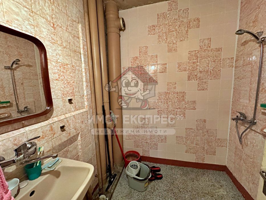 Продава се Многостаен апартамент в Асеновград - 69 кв.м за 1072 €/кв.м - Снимка #19