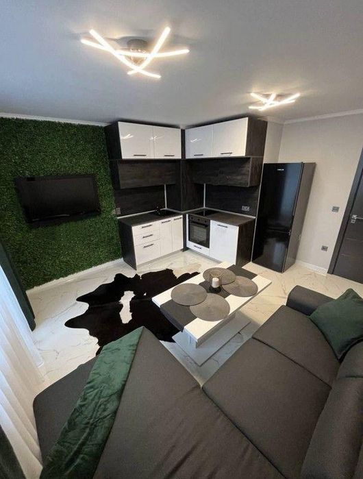 Дава се под наем Двустаен апартамент в София, Кръстова вада - 70 кв.м за 611.49 € - Снимка #1