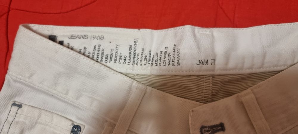 Esprit  дамски бели дънки