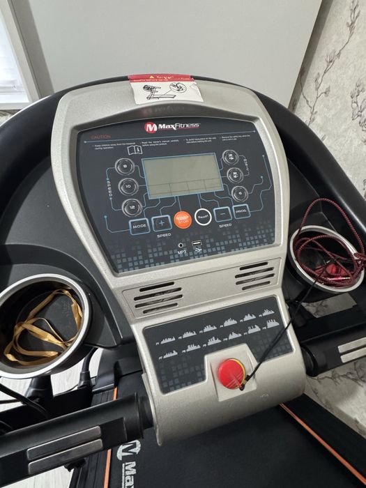 Беговая дорожка MaxFitness E-5000