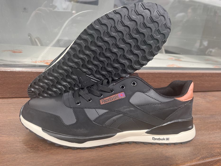 Кроссовки / Великан