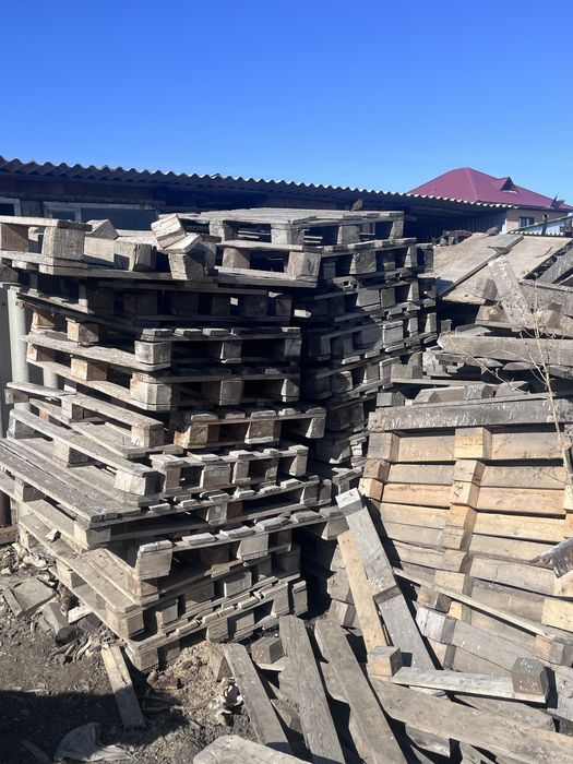 Продам Поддоны..