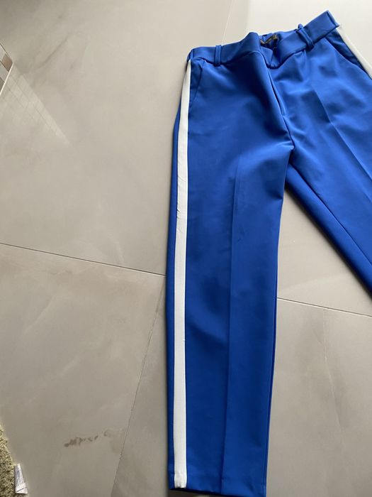 Pantaloni Karol ,purtati o singura data de culoare albastru cu alb mar