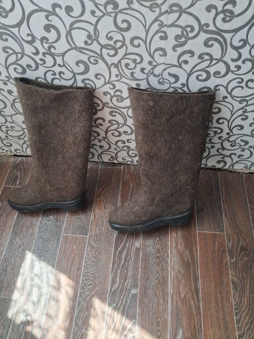 Продам валенки новые