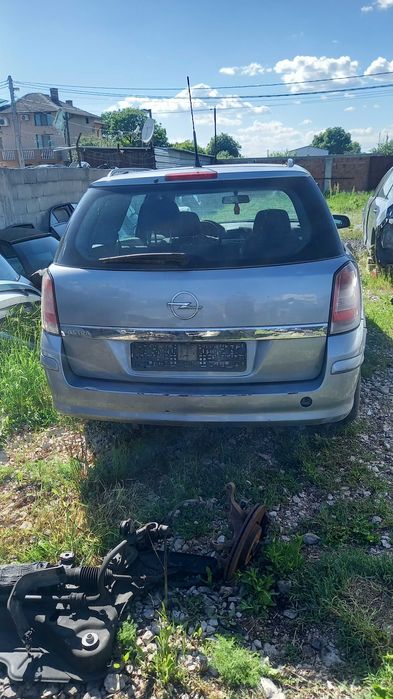 Опел Астра H 1.7 НА ЧАСТИ