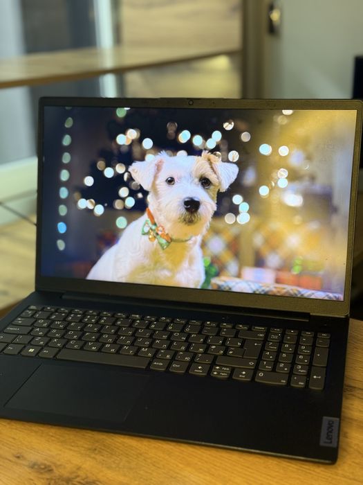 Ноутбук lenovo.