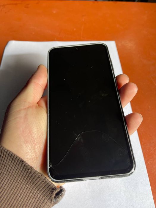 Samsung A36 5G kafolati bilan.