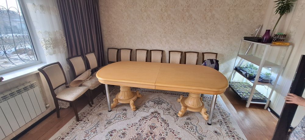 Продам шкаф+стол+стулья