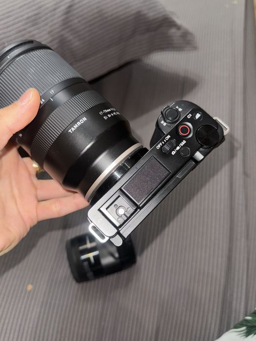 Продам Камеру Sony zv-e 10