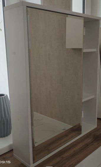 Зеркальный шкафчик шириной 60 см новый