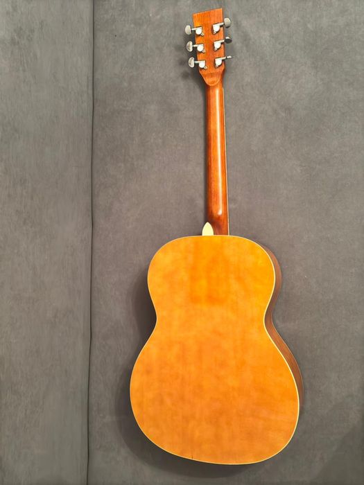 Акустическая гитара Levinson