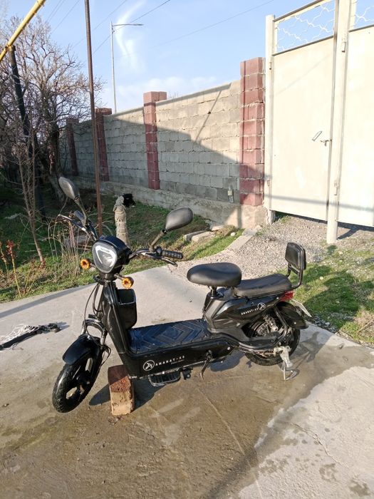 Скутер Amanat x5